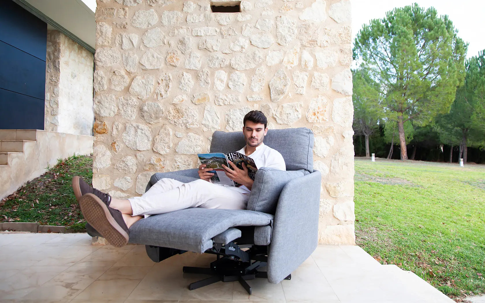 Adan Recliner