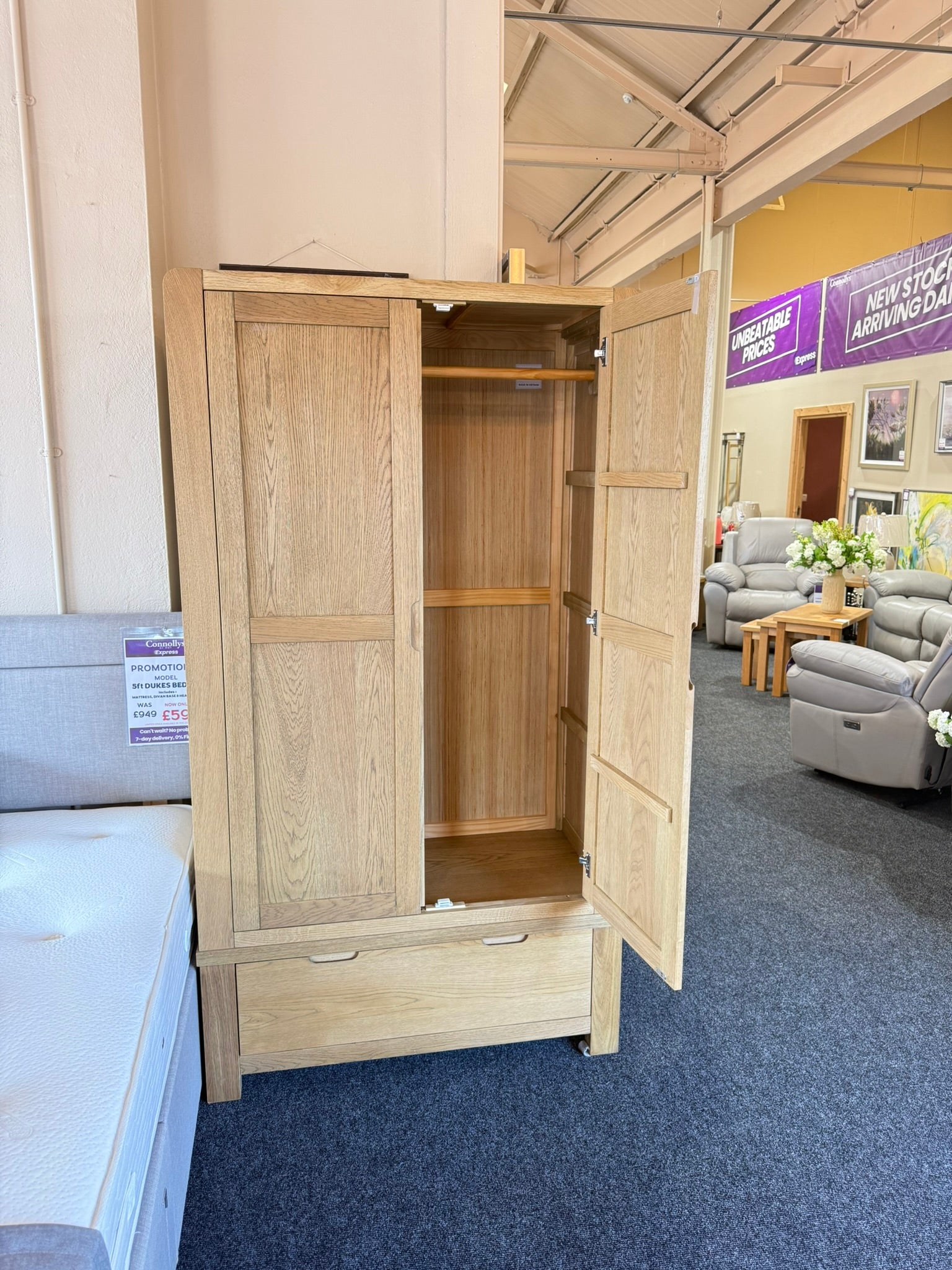 Edson Wardrobe