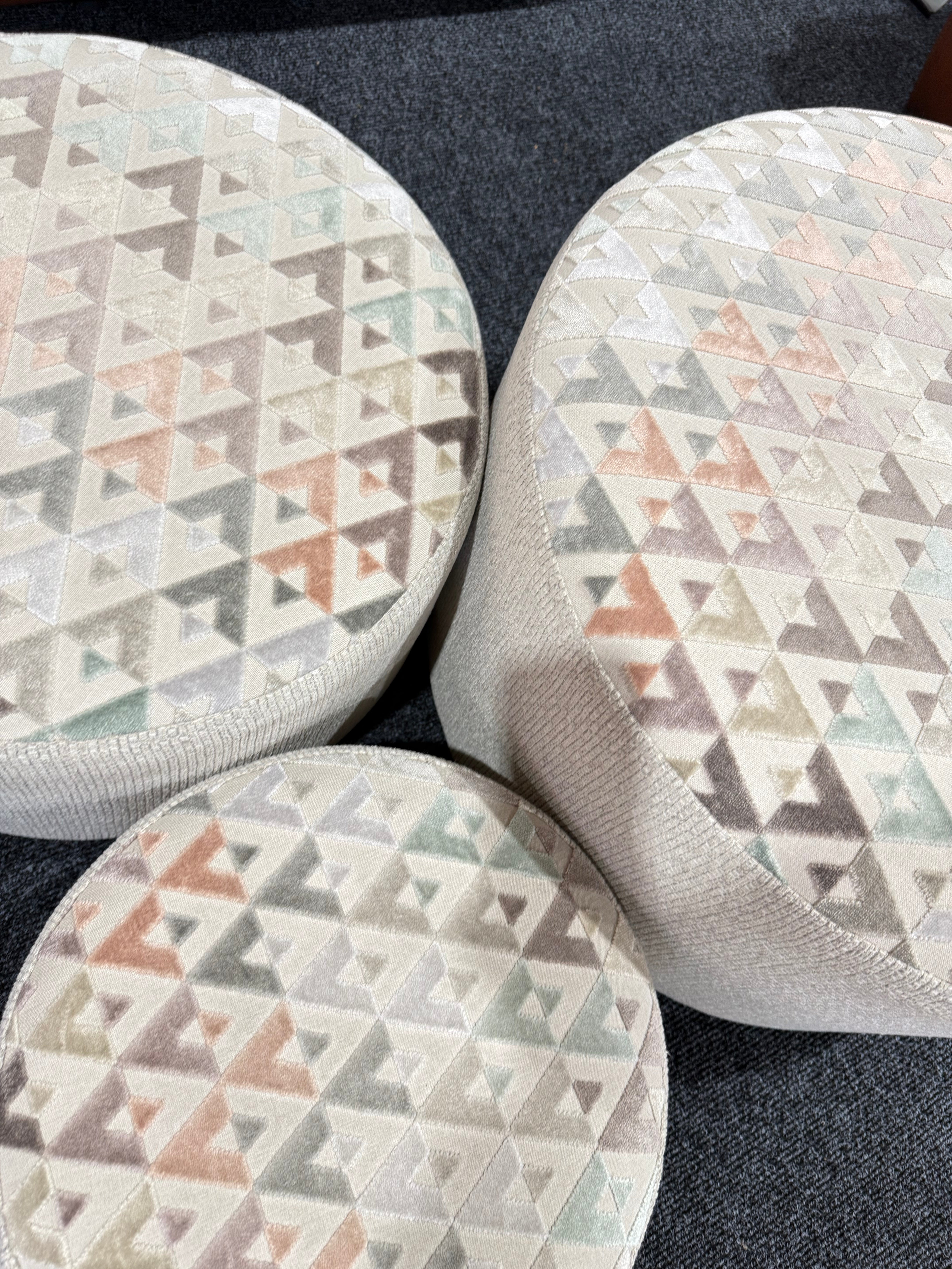 Dollies Footstool