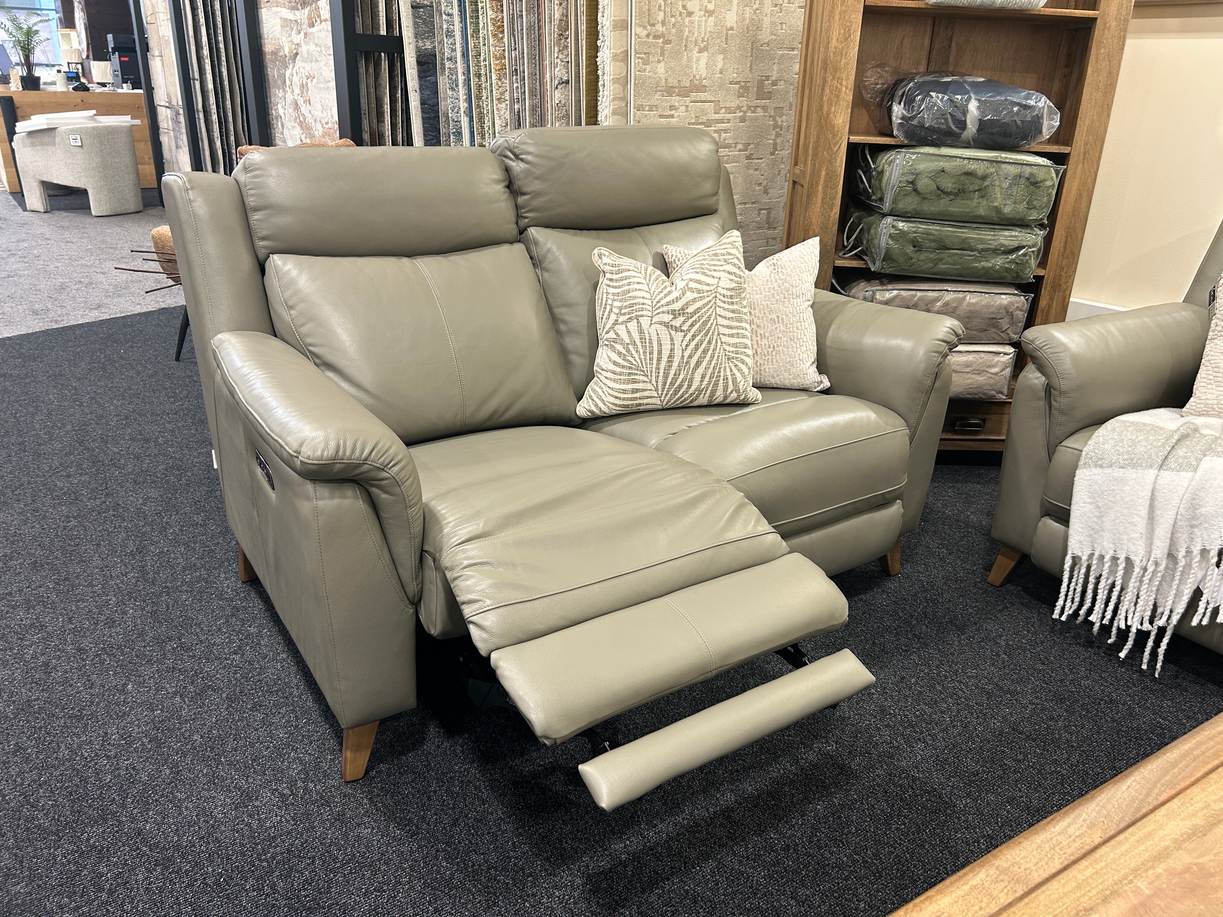 La-Z-Boy Kenzie Electric Recliners 3.2.1