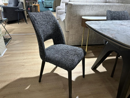VALLEY DINING TABLE & 6 CHAIRS