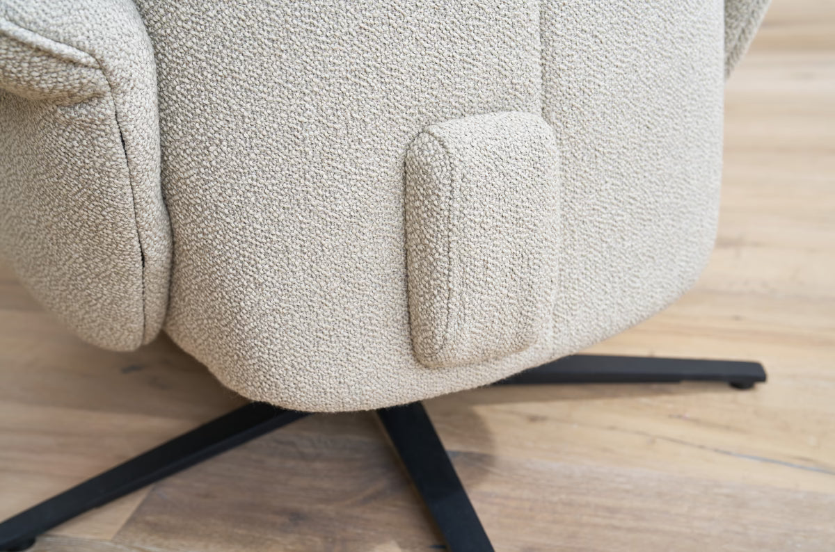 Loona Recliner