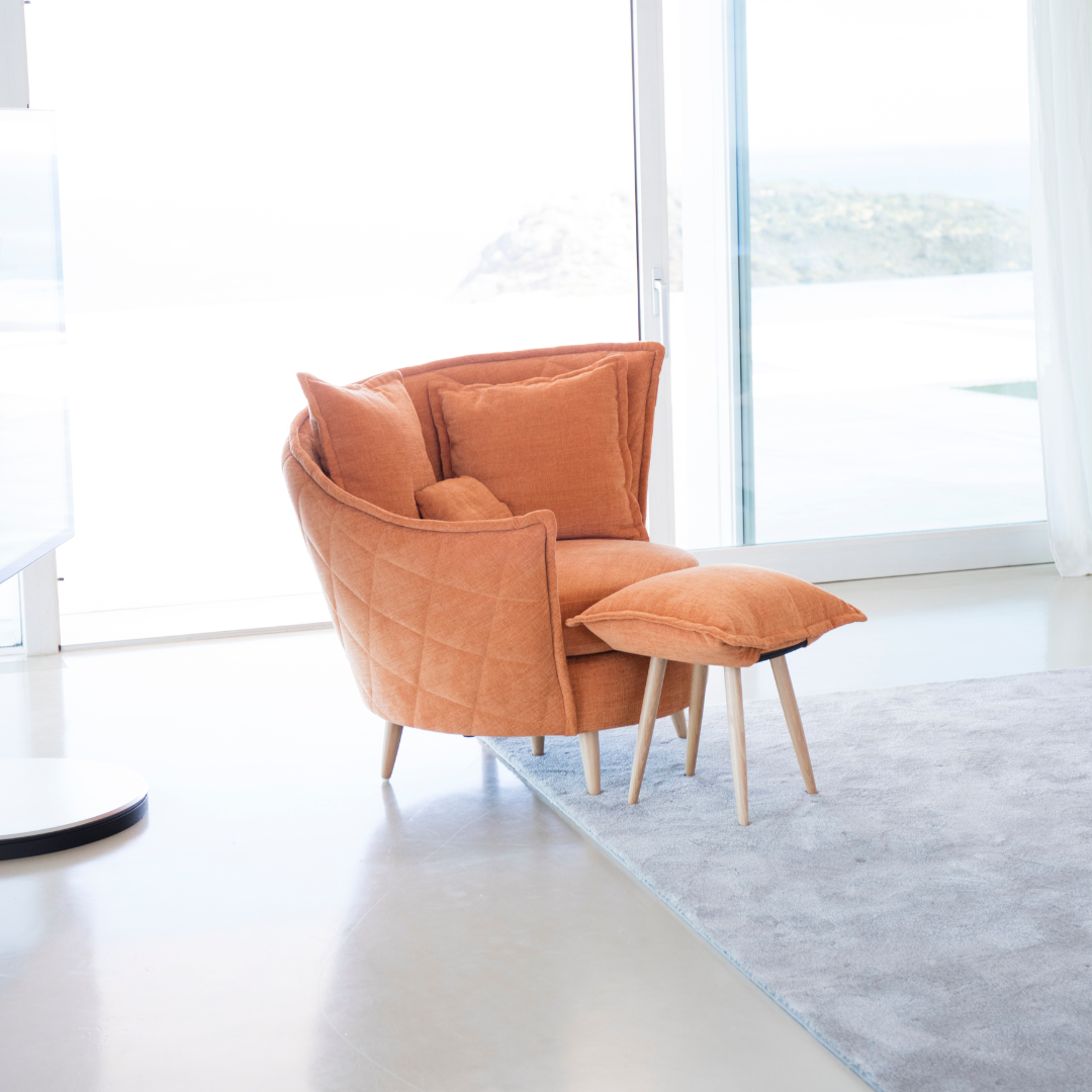 Volta Swivel Armchair