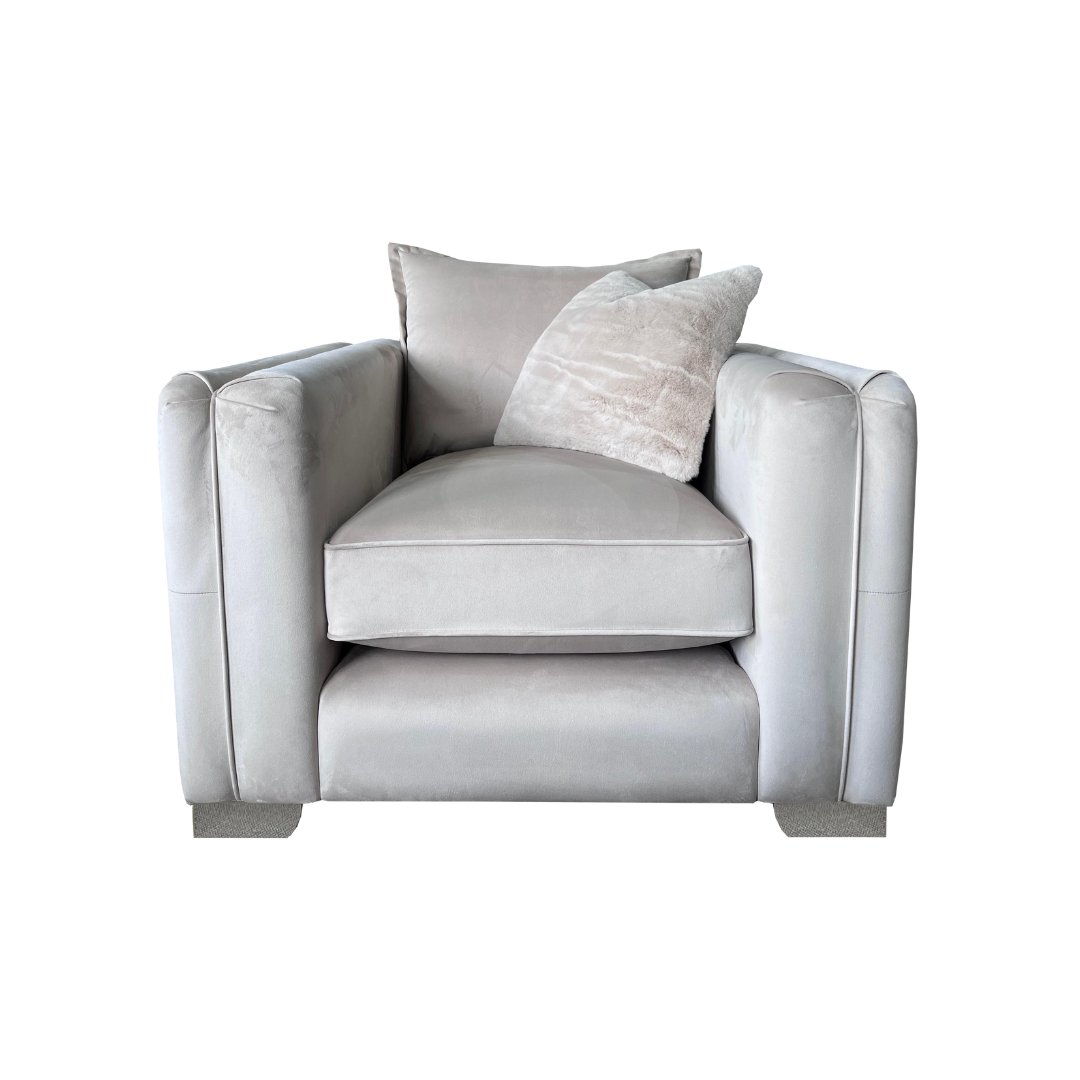 Reign Armchair