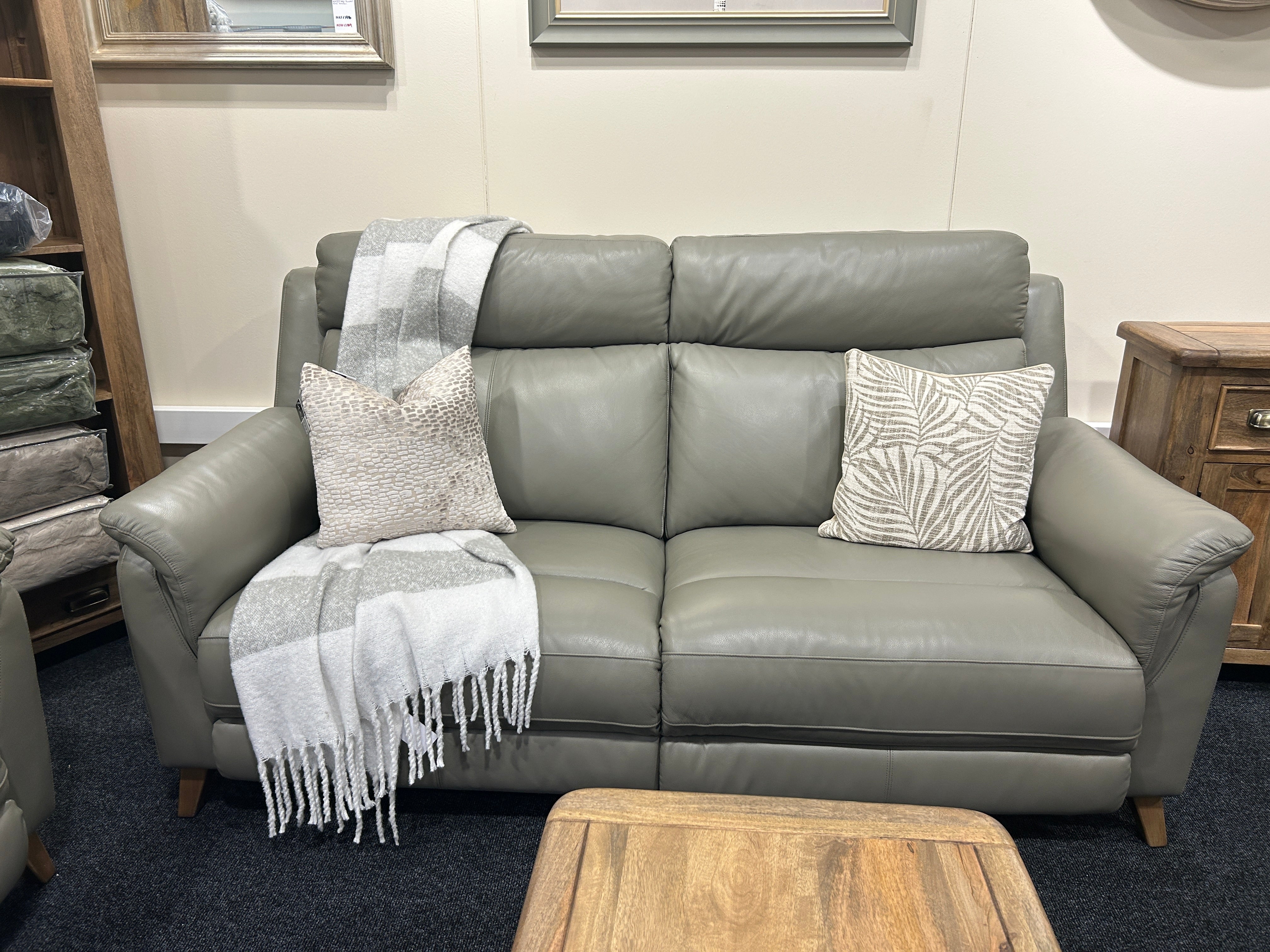 La-Z-Boy Kenzie Electric Recliners 3.2.1