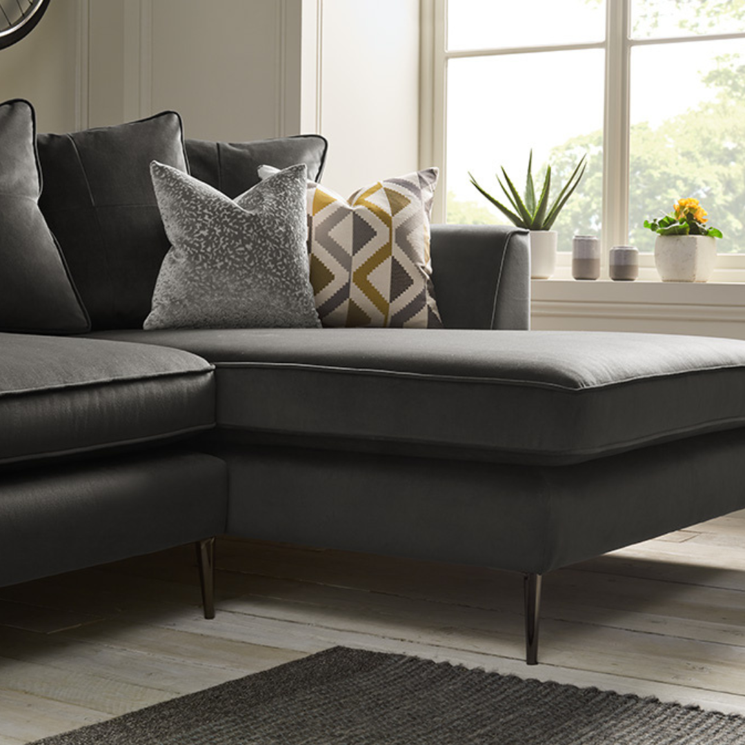 Lorenzo Sofa