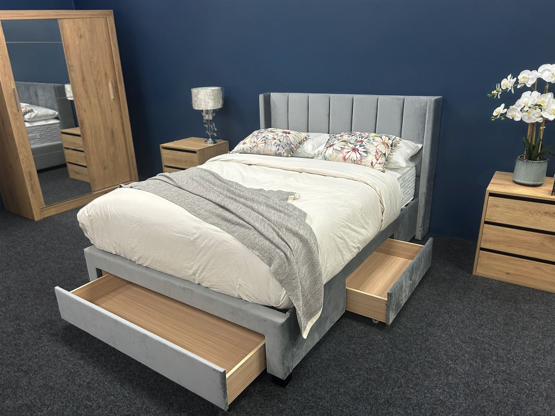 Grange 4ft6 Bedframe + 3 Drawers